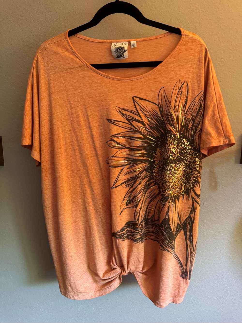 Sunflower Graphic Tee - Orange -